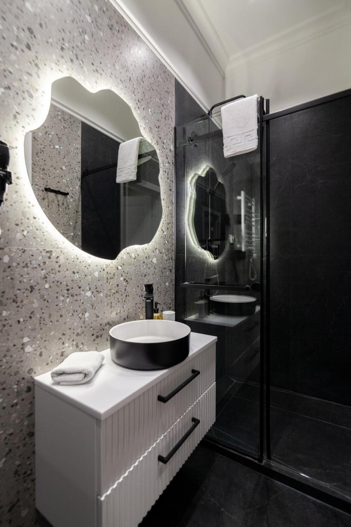 Leogrand Apartments On Franka 35 Львів Екстер'єр фото